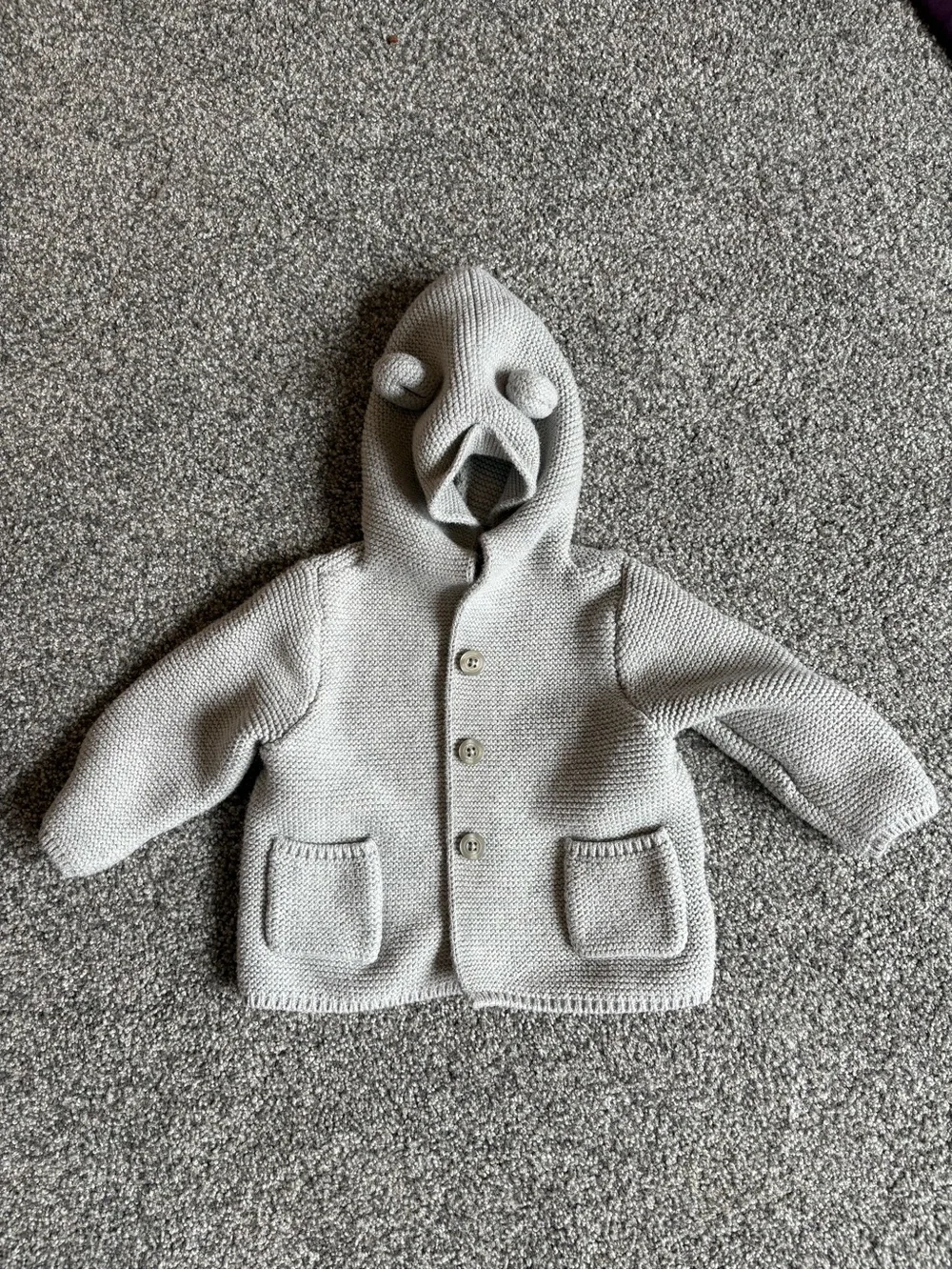 Baby Gap Baby Bear Cardigan - Grey Button Front Knit Cardigan size 6-12 months